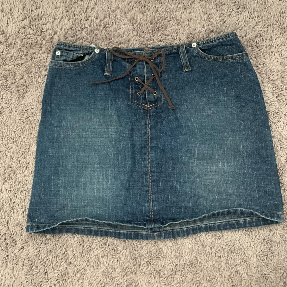 Old Navy Lace Up Skirt